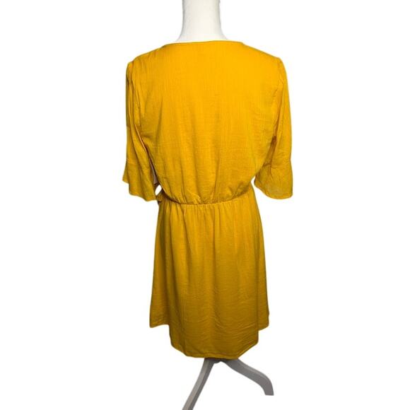 OLD NAVY Waist-defining Bell-Sleeve Faux-wrap Dress for Women yellow size M - Picture 4 of 14